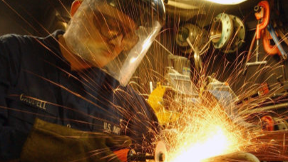 -vágókorongok (Norton, Graniflex, Speedoflex, Stalco, Abraboro) -tisztítókorongok -lamellás tárcsák -kerámiakötésű köszörűkorongok -csiszolóvásznak, csiszoló szalagok -polírpapírok -fíbertárcsák -gumitányérok -rongy és filckorongok -négertárcsa -drótkorongok
